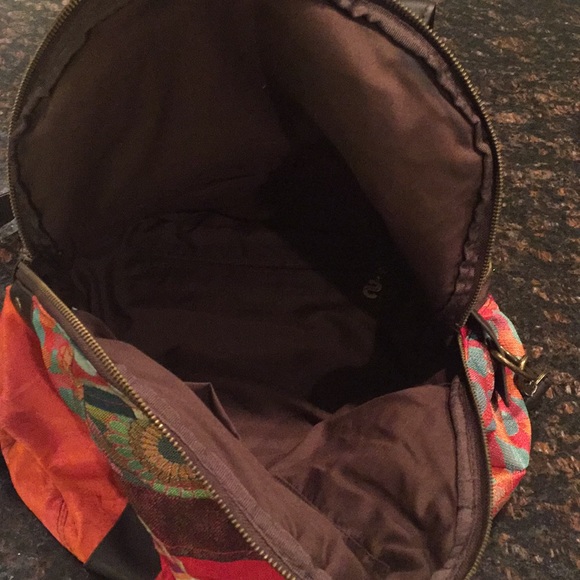 Stunning Desigual Crossbody w. Embroidery & Deco Buttons sz L - Picture 8 of 14